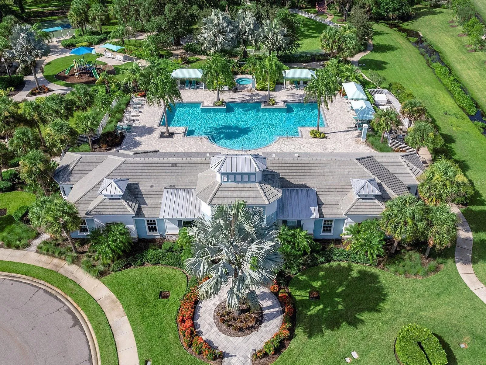 Pool at Silverleaf Parrish, Florida 